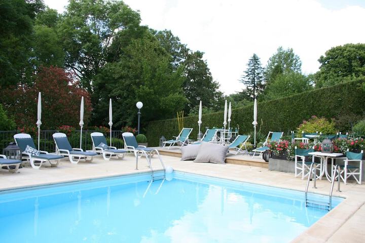 Pool 17 of 46
