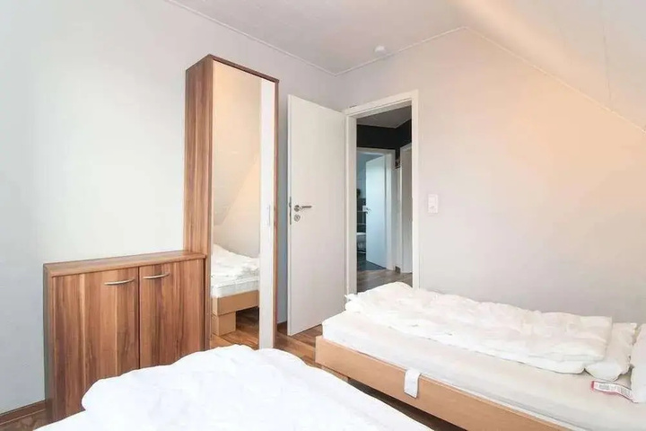 Room 3 of 17