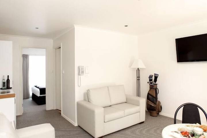 Room 42 of 132