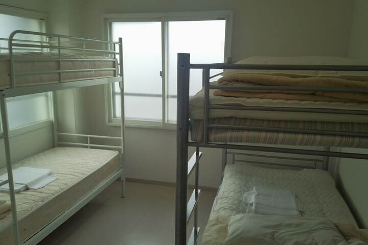 Room 15 of 39