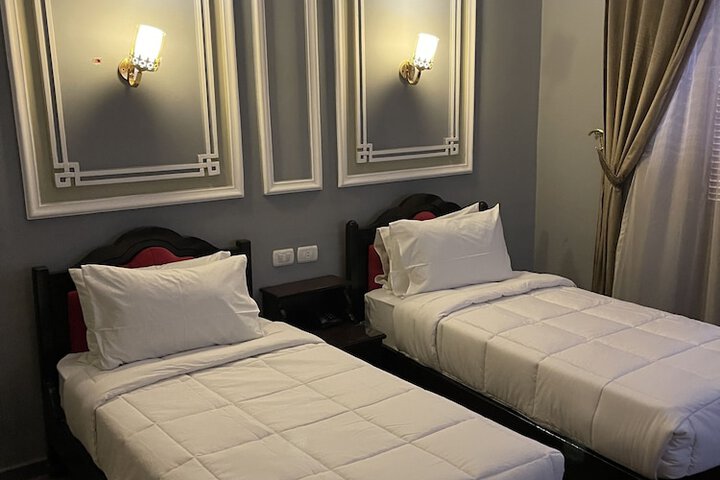 Room 9 of 24