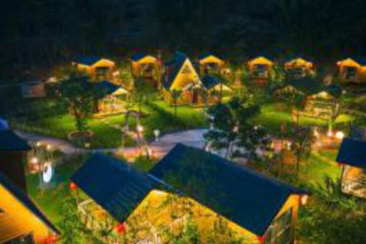 Qingyuan Huajian Xiandu Homestay