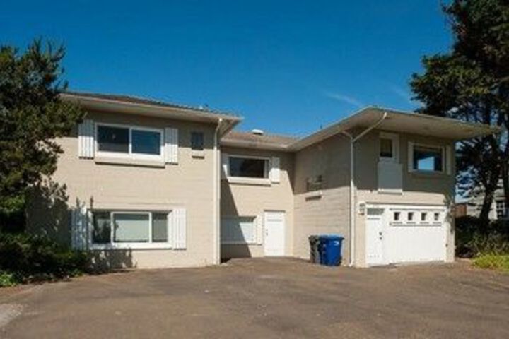 Hidden Inlet 3 Br home by RedAwning