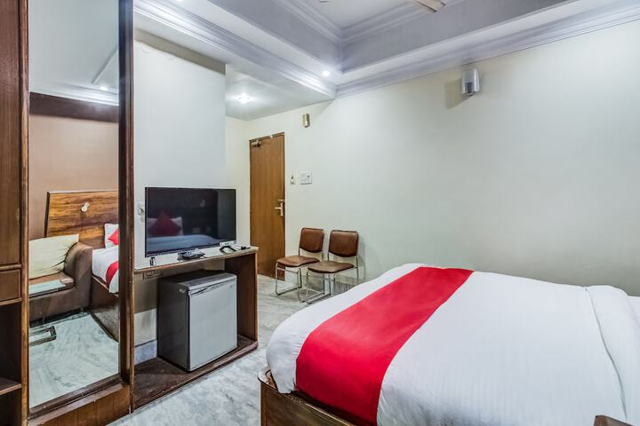 Room 12 of 24