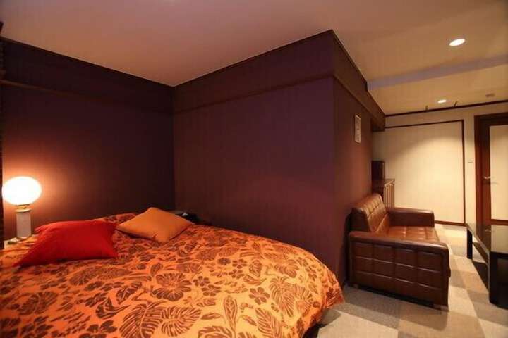 Room 10 of 36