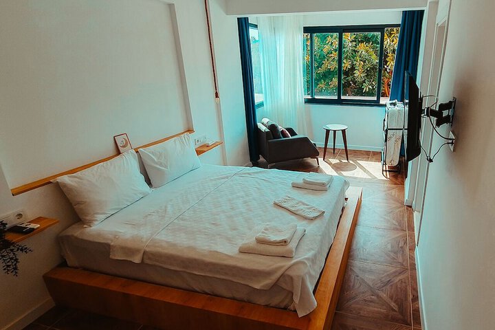 Room 8 of 15