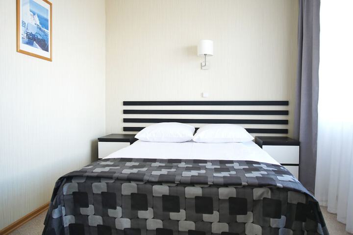 Room 9 of 49