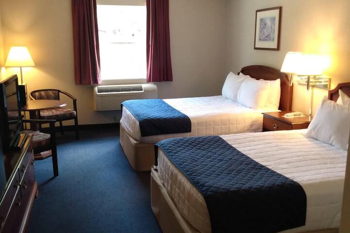 Standard Room, King or Two Doubles (2 of 3)