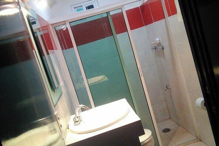 Room 5 of 7