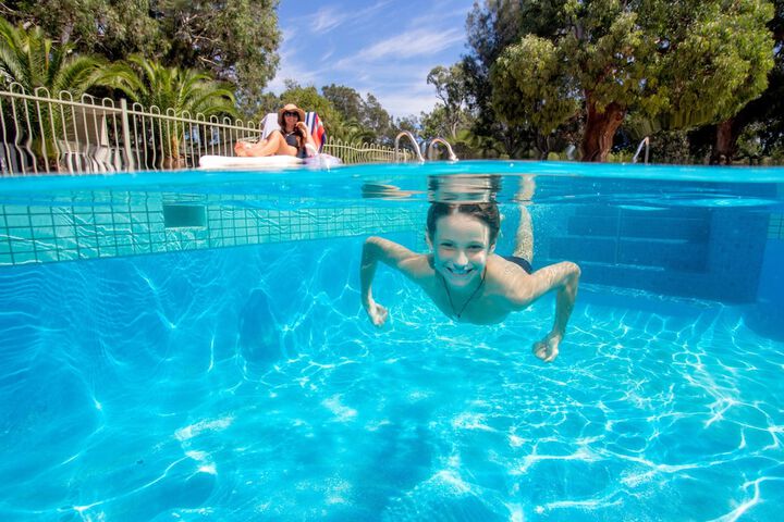 Pool 98 of 123