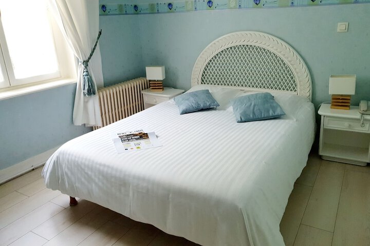 Room 6 of 39