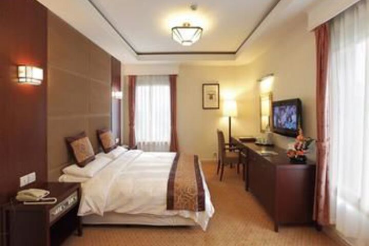 Room 15 of 54