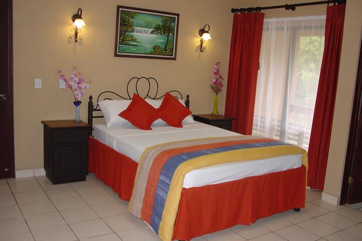 Room 6 of 38