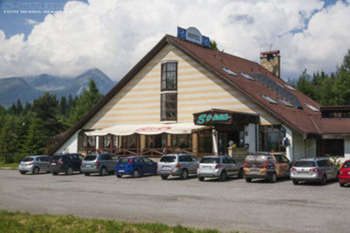 Hotel 7 of 28