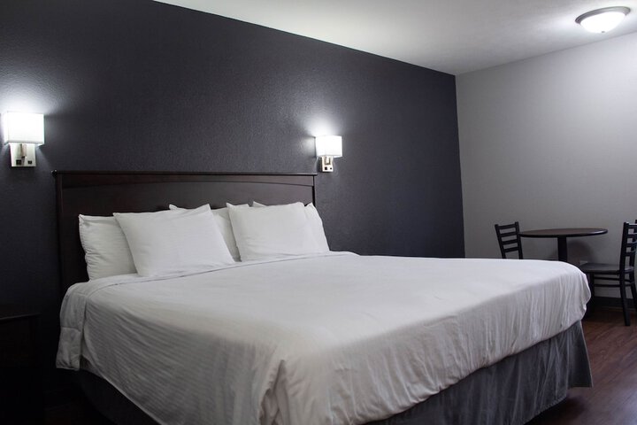 Room 9 of 55