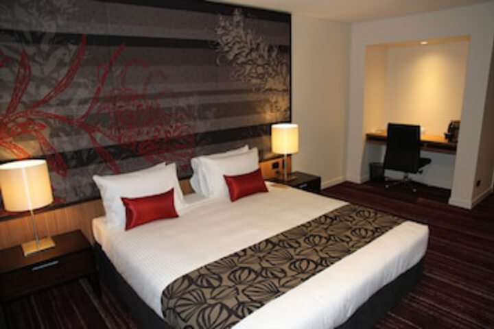 Room 4 of 237