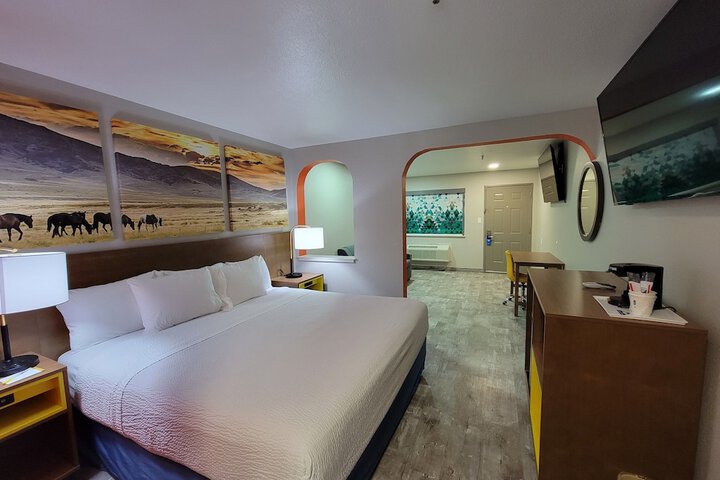 Room 10 of 44