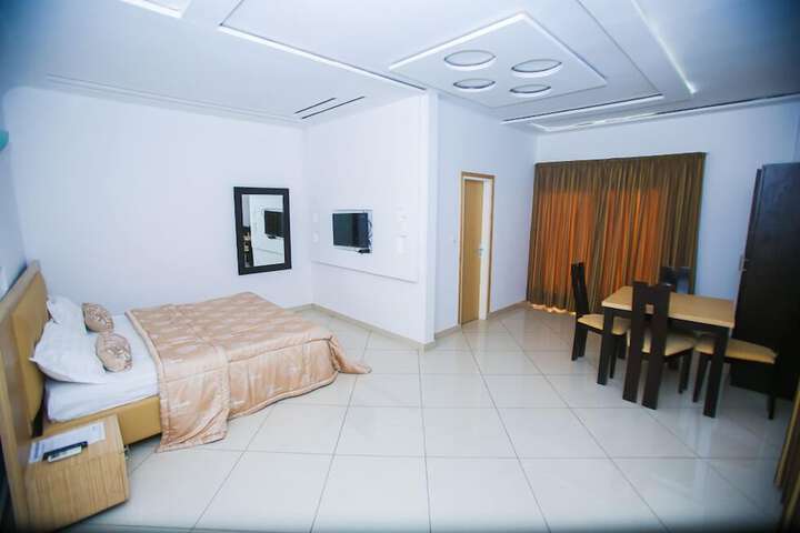 Room 30 of 51