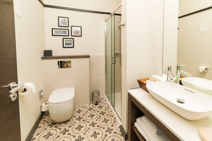Room 20 of 38