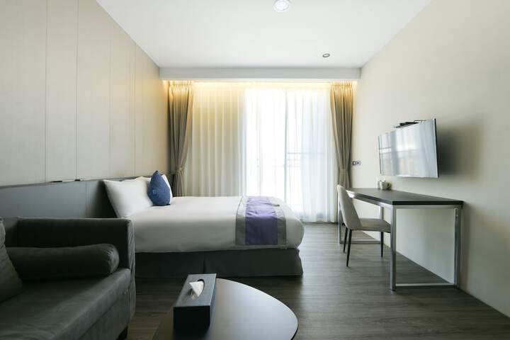 Room 13 of 51