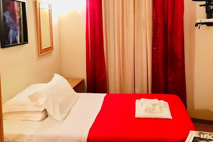Room 9 of 54