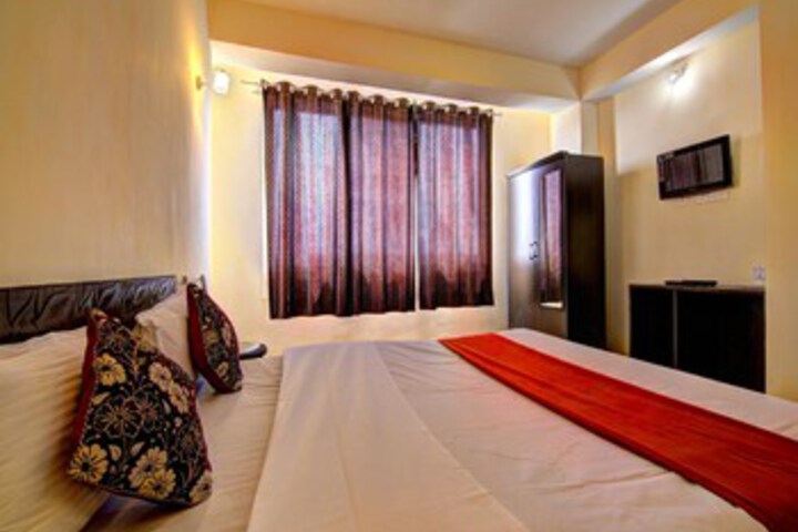 Room 18 of 34