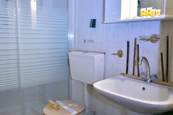 Clean Restrooms