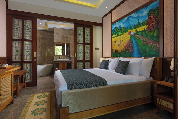 Room 10 of 84