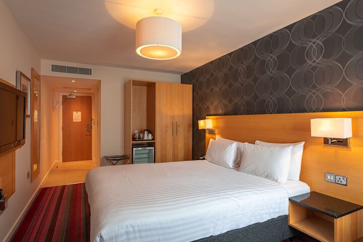 Room 9 of 45