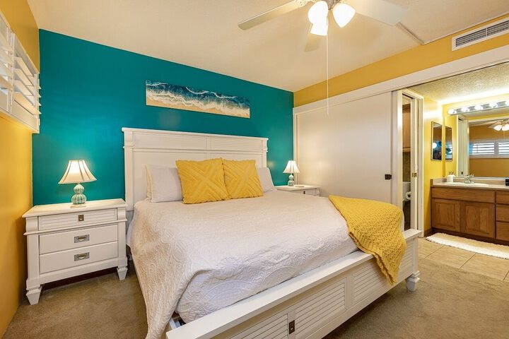 Room 7 of 230