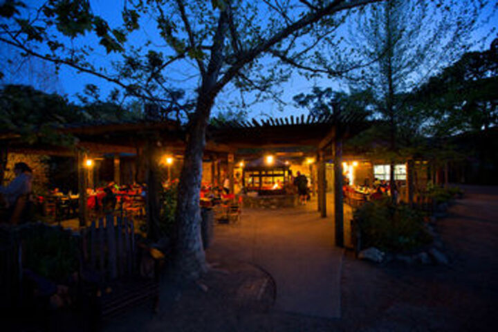 Hotel Exterior 15 of 43