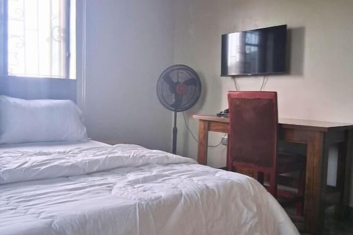 Room 5 of 31