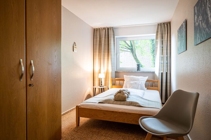 Room 17 of 159
