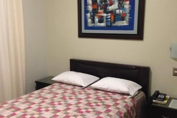 Room 20 of 33