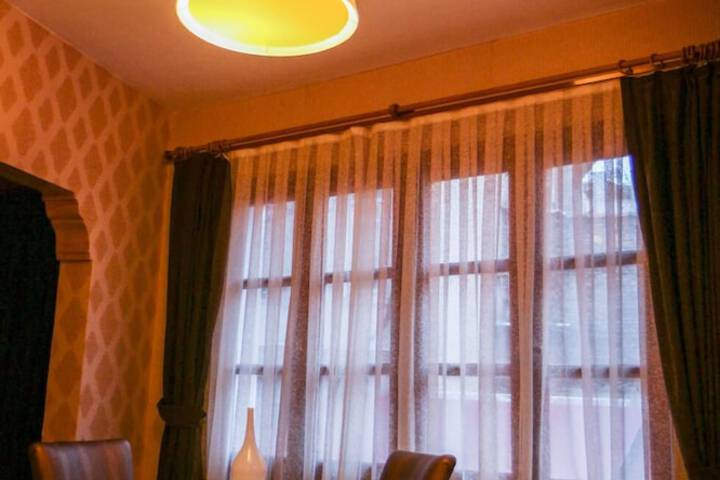 Room 27 of 126