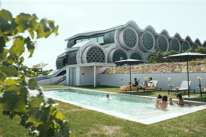 Pools & Facilities