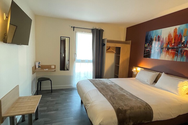 Room 25 of 51