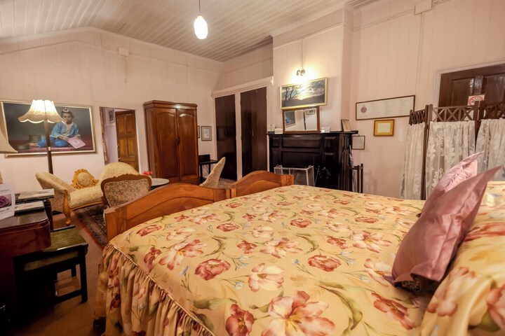 Room 14 of 52