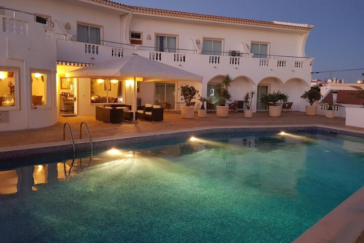 Pool 20 of 60