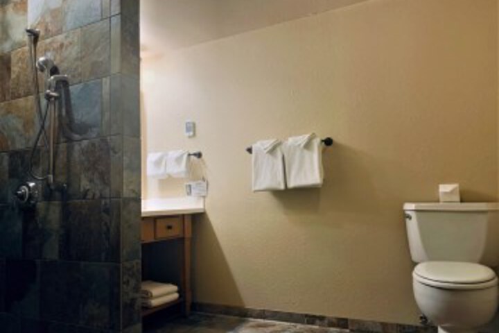 Room 42 of 68