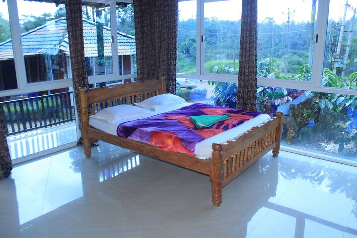 Room 4 of 169