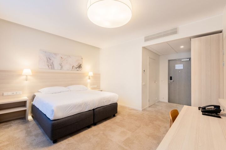 Room 36 of 108