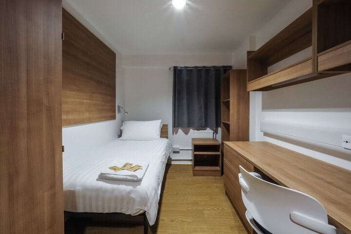 Room 20 of 49