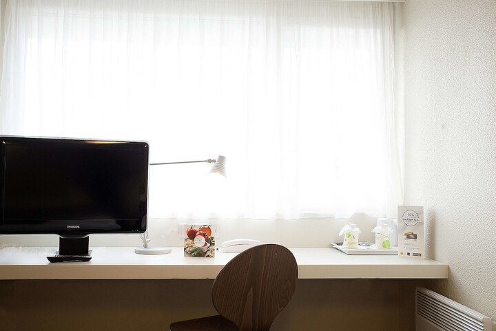 Room 3 of 39