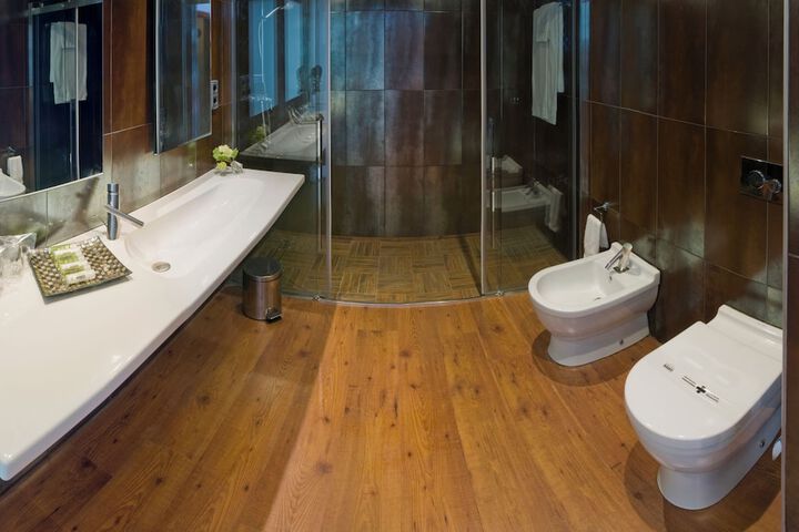 Bath Interior