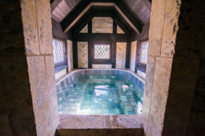 Pool 21 of 22