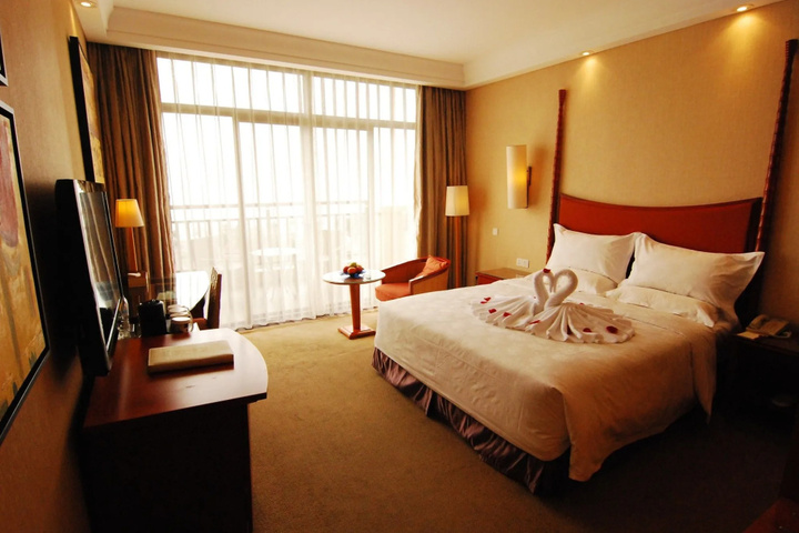 Room 3 of 47