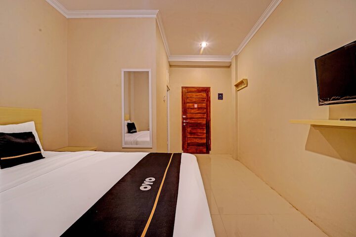 Room 5 of 15