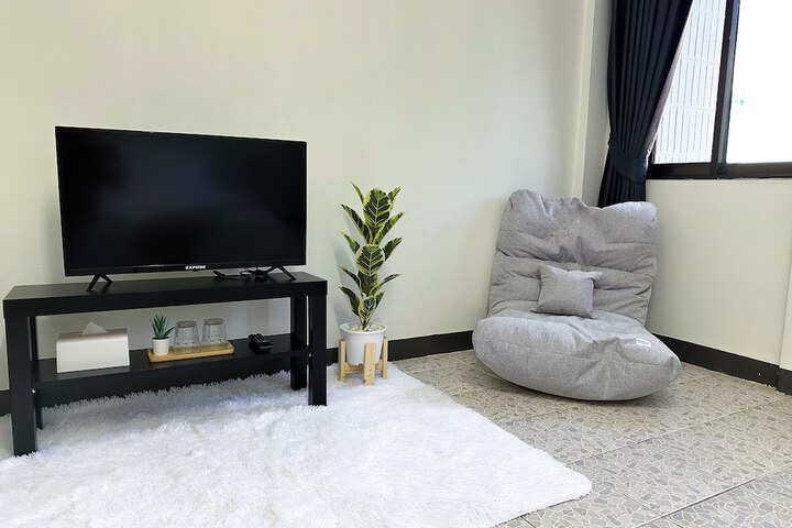 Room 55 of 80