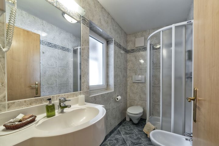 Bath Photo